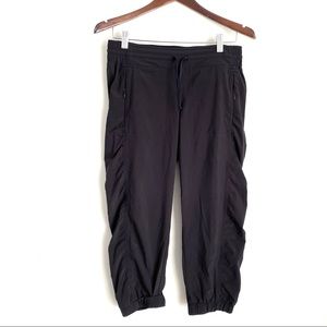 ATHLETA Womens 4 Black Cropped 23" Pull On Stretch Casual Pants Joggers Y10